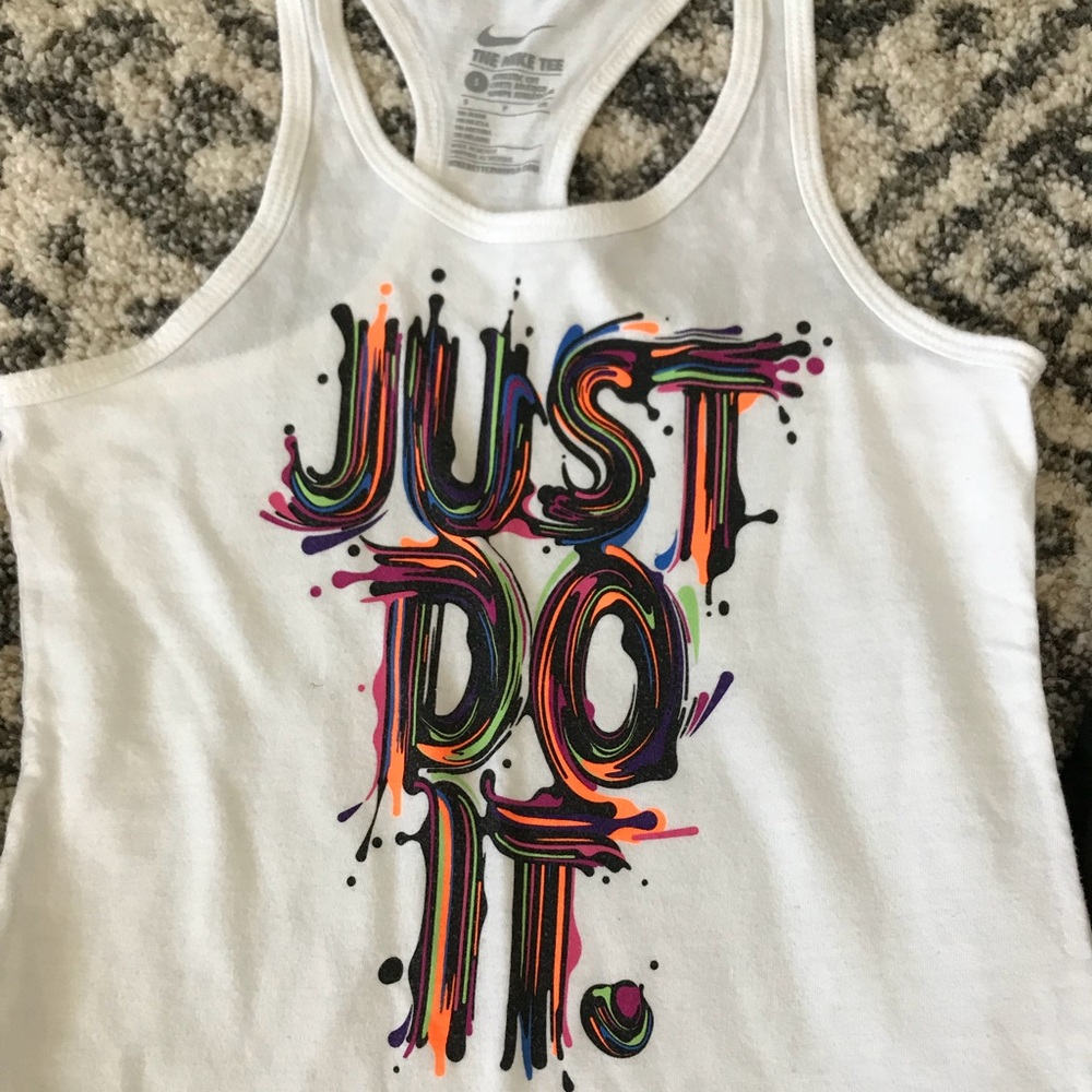 2 Capri leggings 1 top